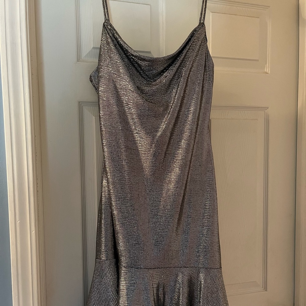 Nightway silver metallic spaghetti strap, zip up, midi-dress with ruffle hem.